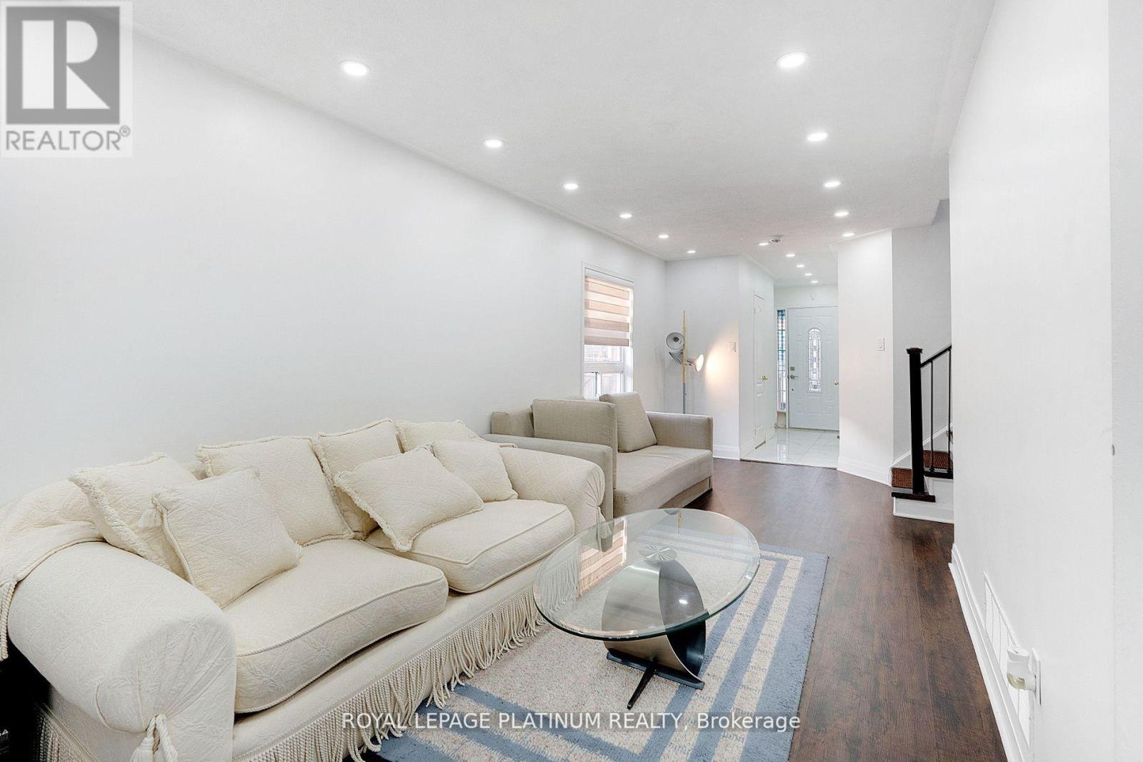 102 Bunchberry Way, Brampton (sandringham-wellington), Ontario