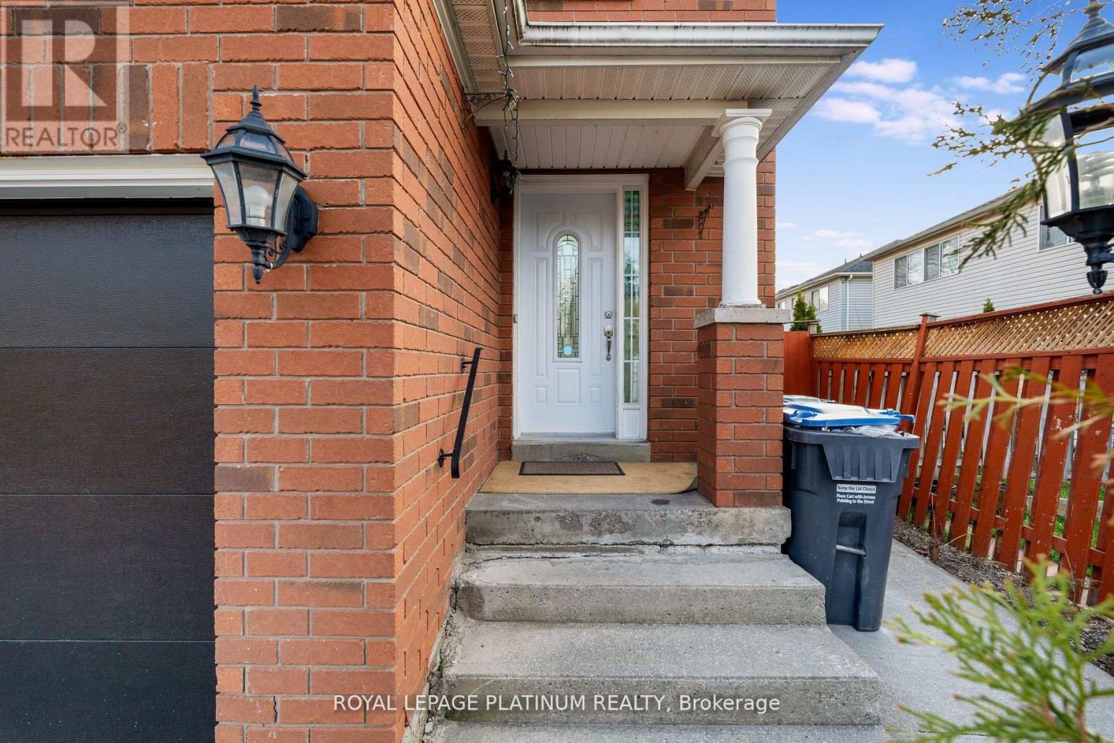 102 Bunchberry Way, Brampton (sandringham-wellington), Ontario