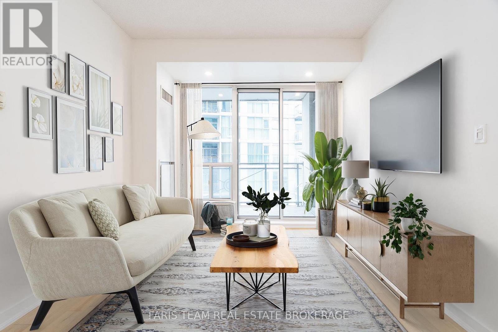 806 - 88 Palace Pier Court, Toronto (mimico), Ontario