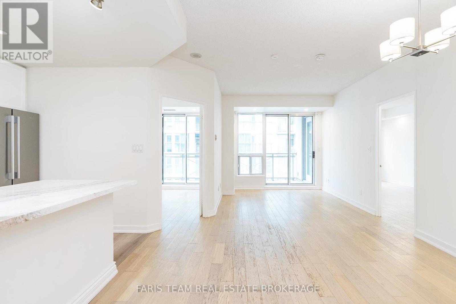 806 - 88 Palace Pier Court, Toronto (mimico), Ontario