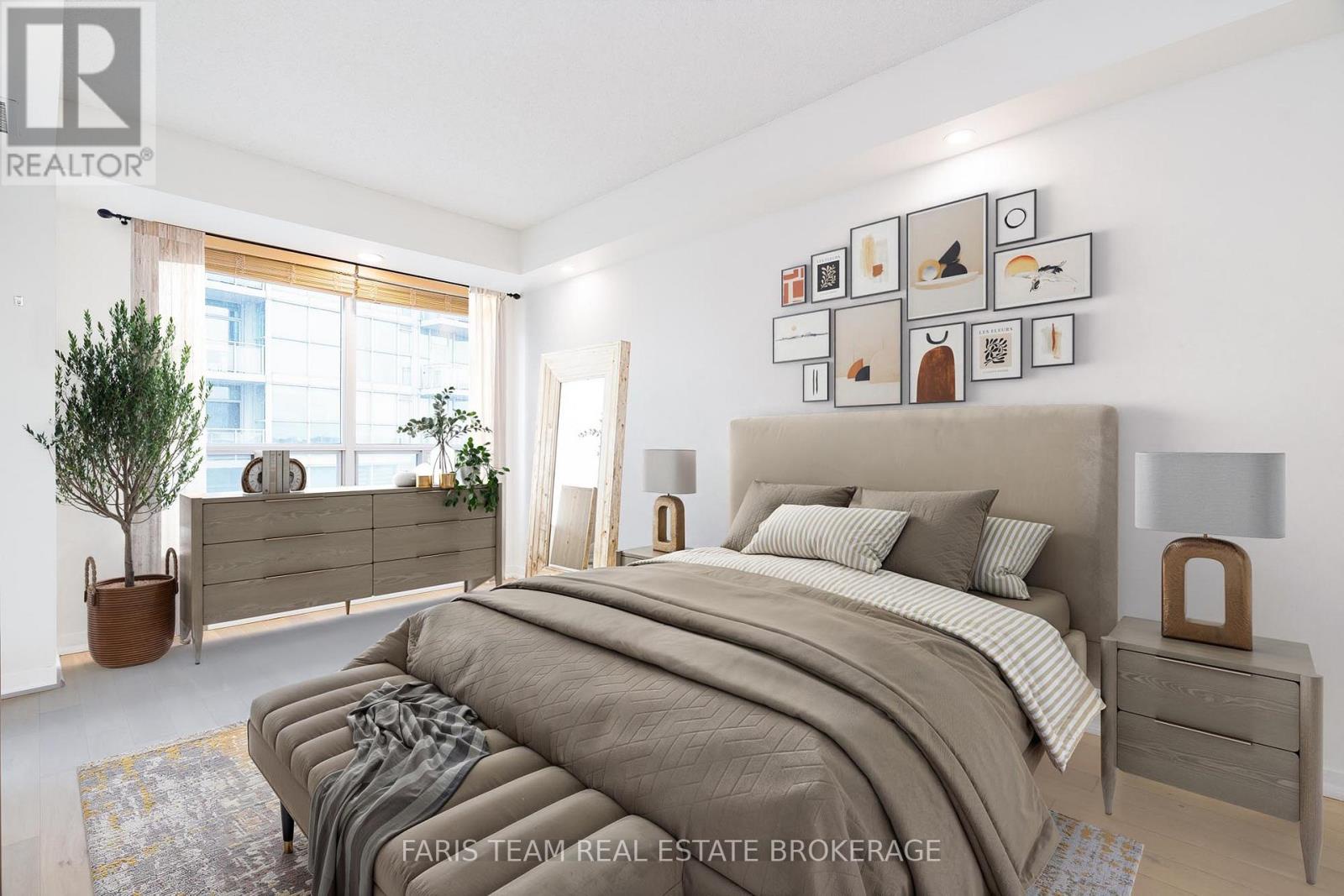 806 - 88 Palace Pier Court, Toronto (mimico), Ontario