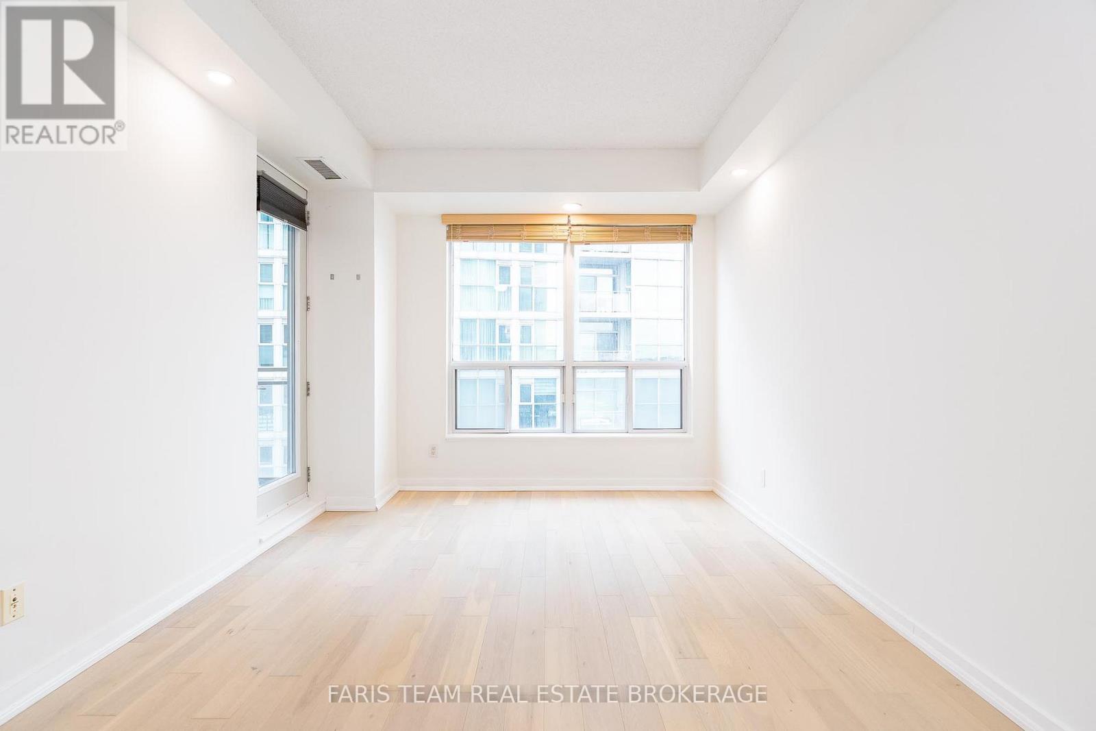 806 - 88 Palace Pier Court, Toronto (mimico), Ontario