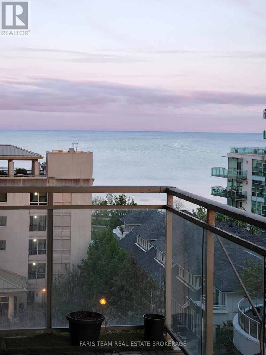 806 - 88 Palace Pier Court, Toronto (mimico), Ontario