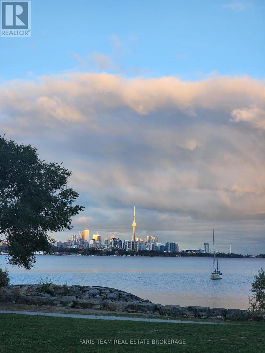 806 - 88 Palace Pier Court, Toronto (mimico), Ontario