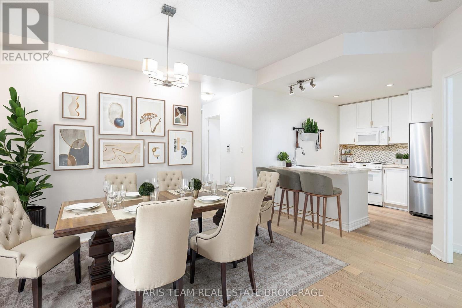 806 - 88 Palace Pier Court, Toronto (mimico), Ontario