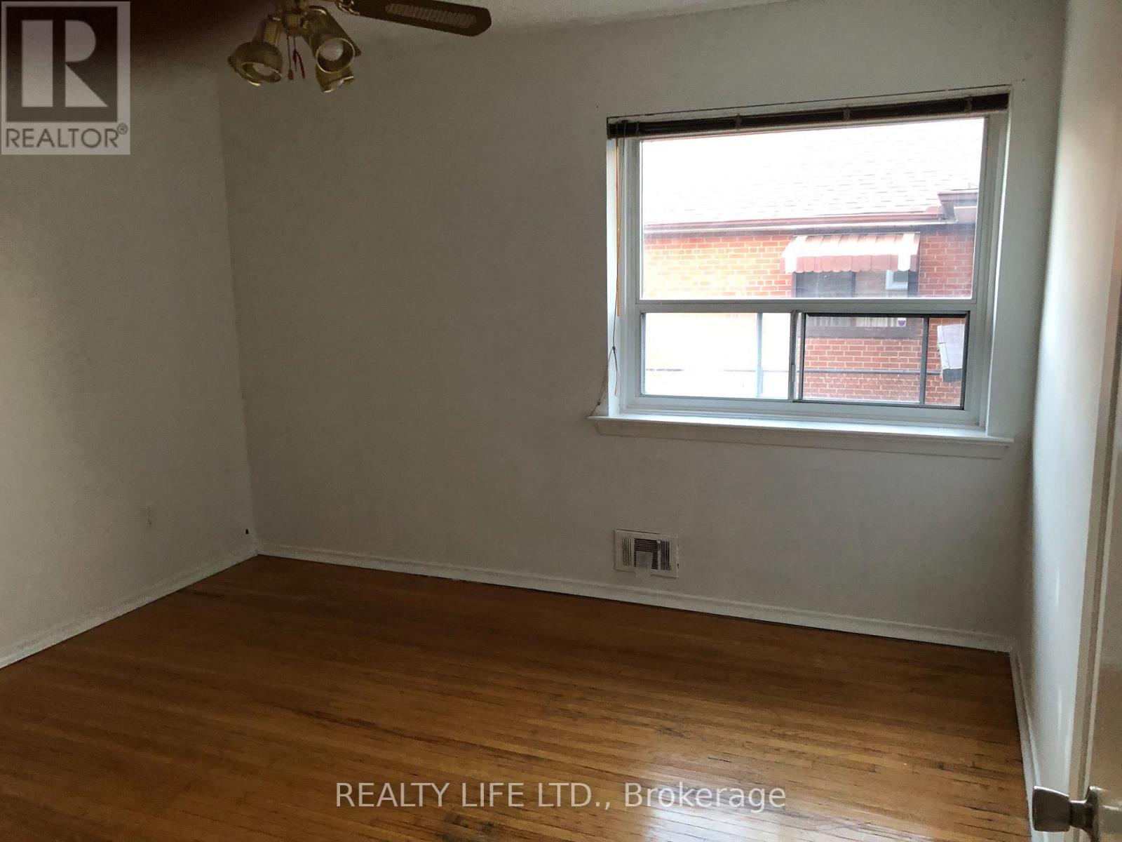 54 Garside Crescent, Toronto (brookhaven-amesbury), Ontario