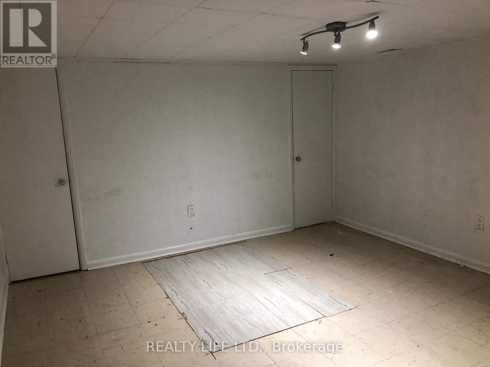 54 Garside Crescent, Toronto (brookhaven-amesbury), Ontario