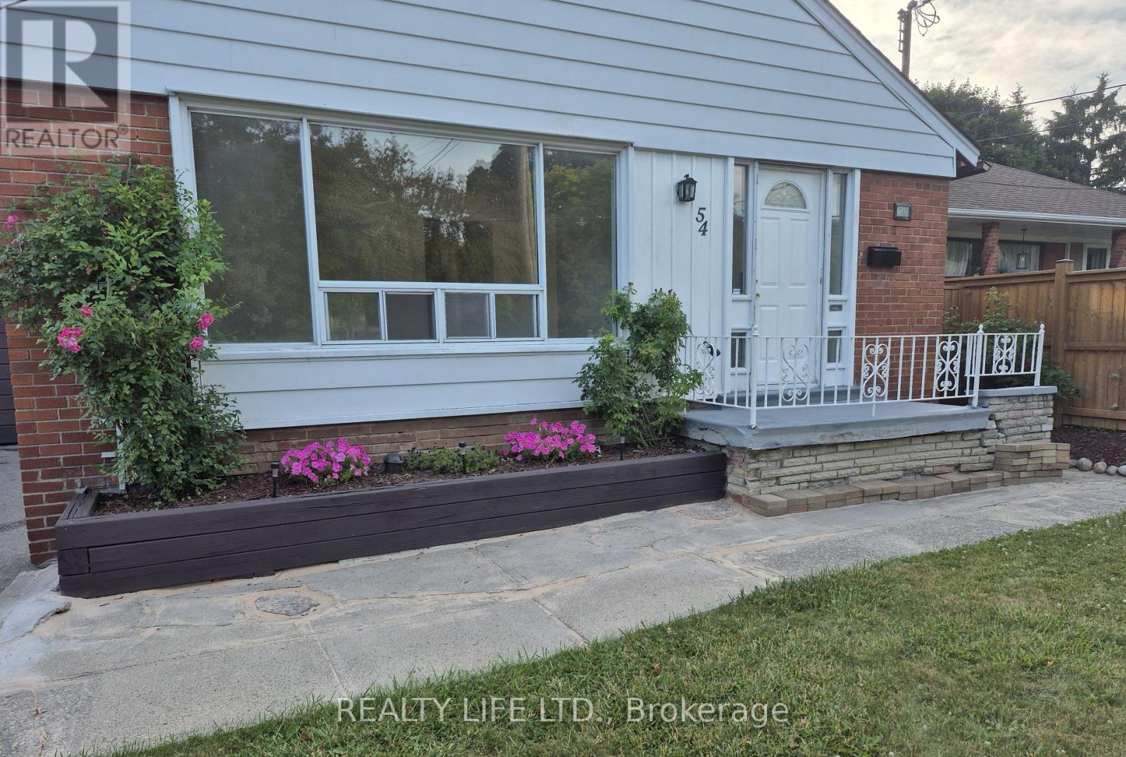 54 Garside Crescent, Toronto (brookhaven-amesbury), Ontario