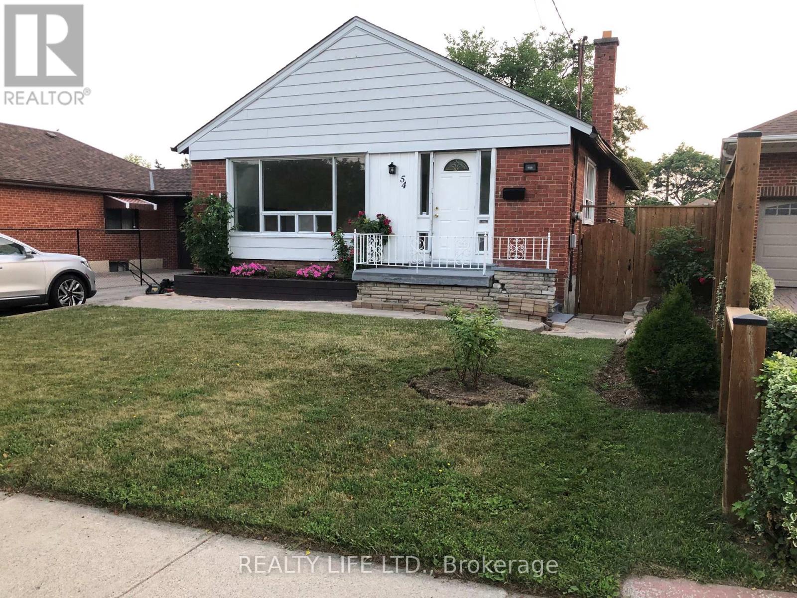 54 Garside Crescent, Toronto (brookhaven-amesbury), Ontario