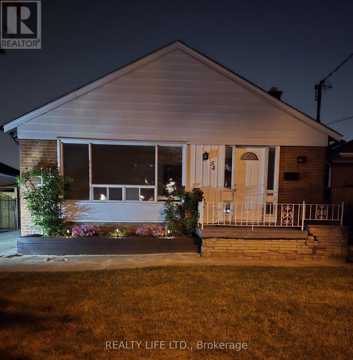 54 Garside Crescent, Toronto (brookhaven-amesbury), Ontario