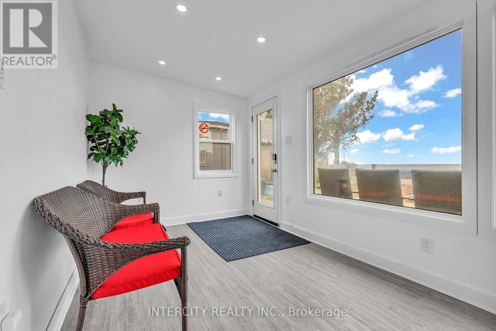 24 Trillium Avenue, Hamilton (winona Park), Ontario