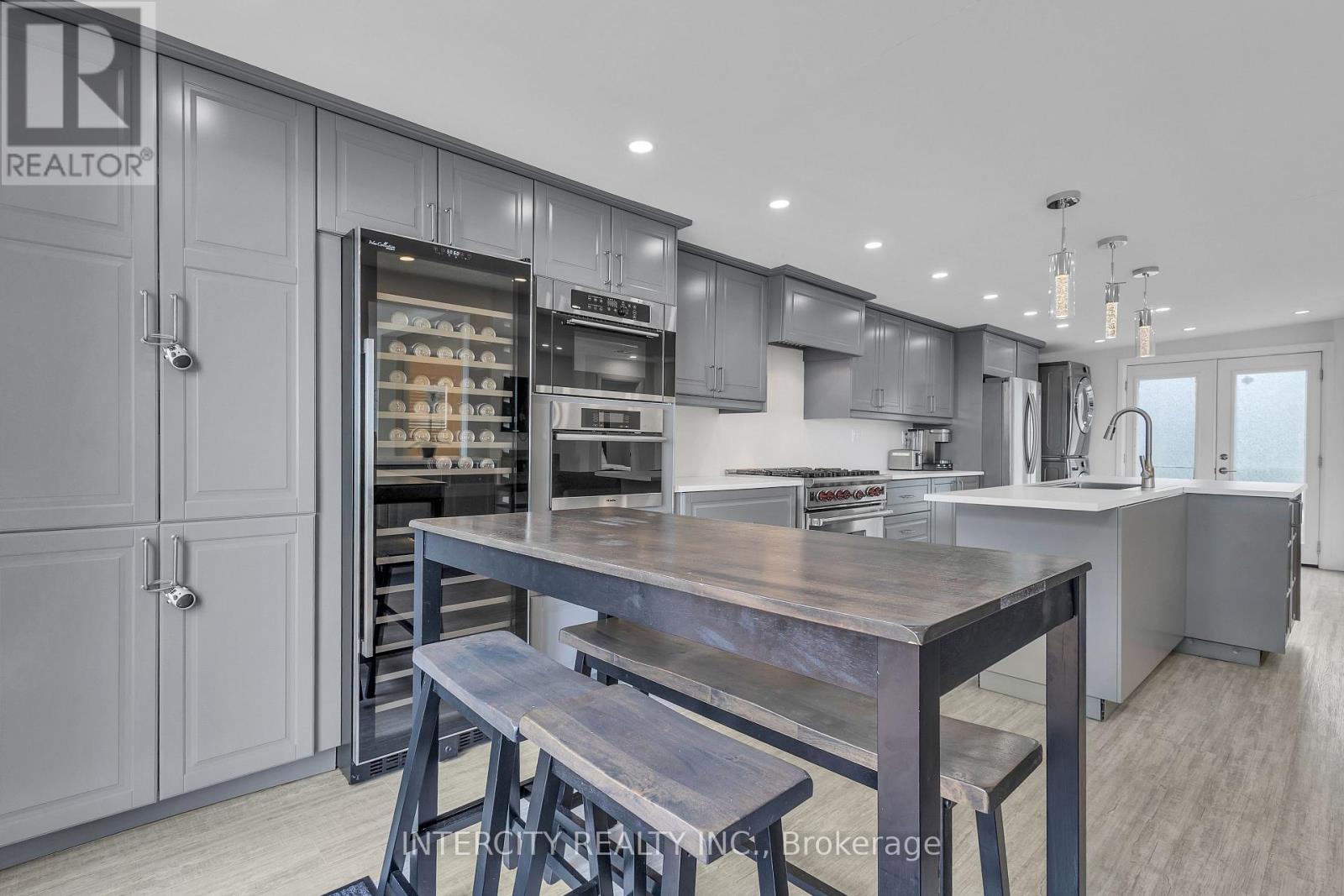 24 Trillium Avenue, Hamilton (winona Park), Ontario