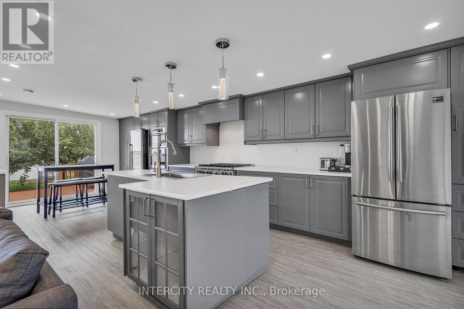 24 Trillium Avenue, Hamilton (winona Park), Ontario