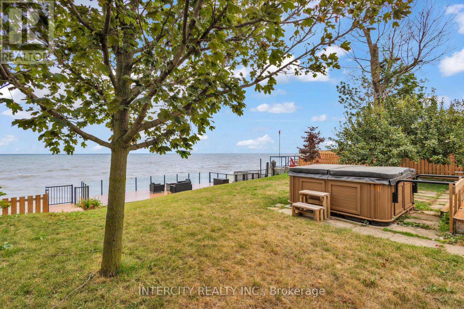 24 Trillium Avenue, Hamilton (winona Park), Ontario