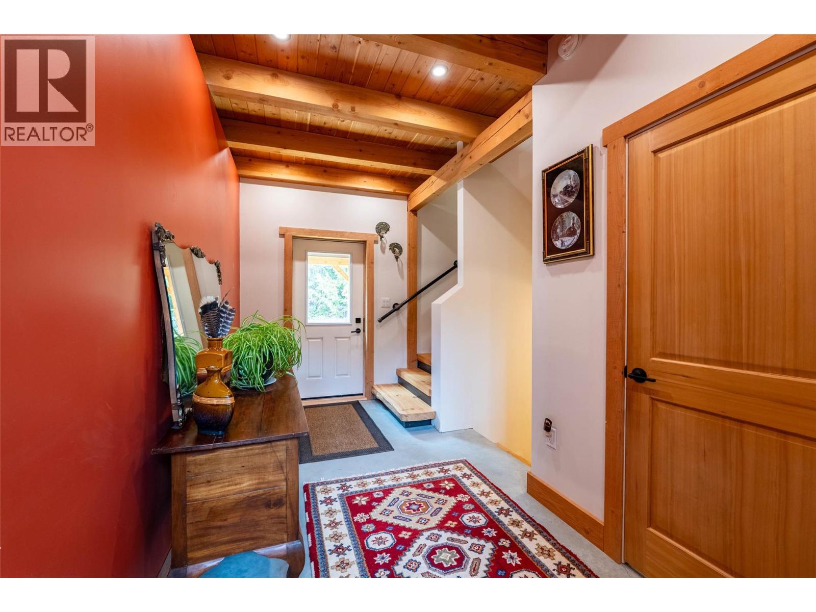 8774 6 Highway, Salmo, British Columbia