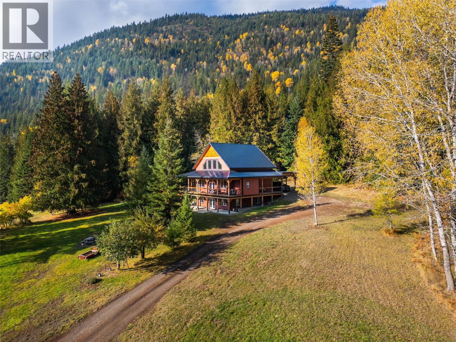 8774 6 Highway, Salmo, British Columbia