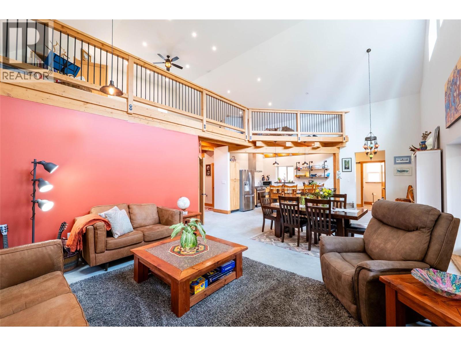 8774 6 Highway, Salmo, British Columbia