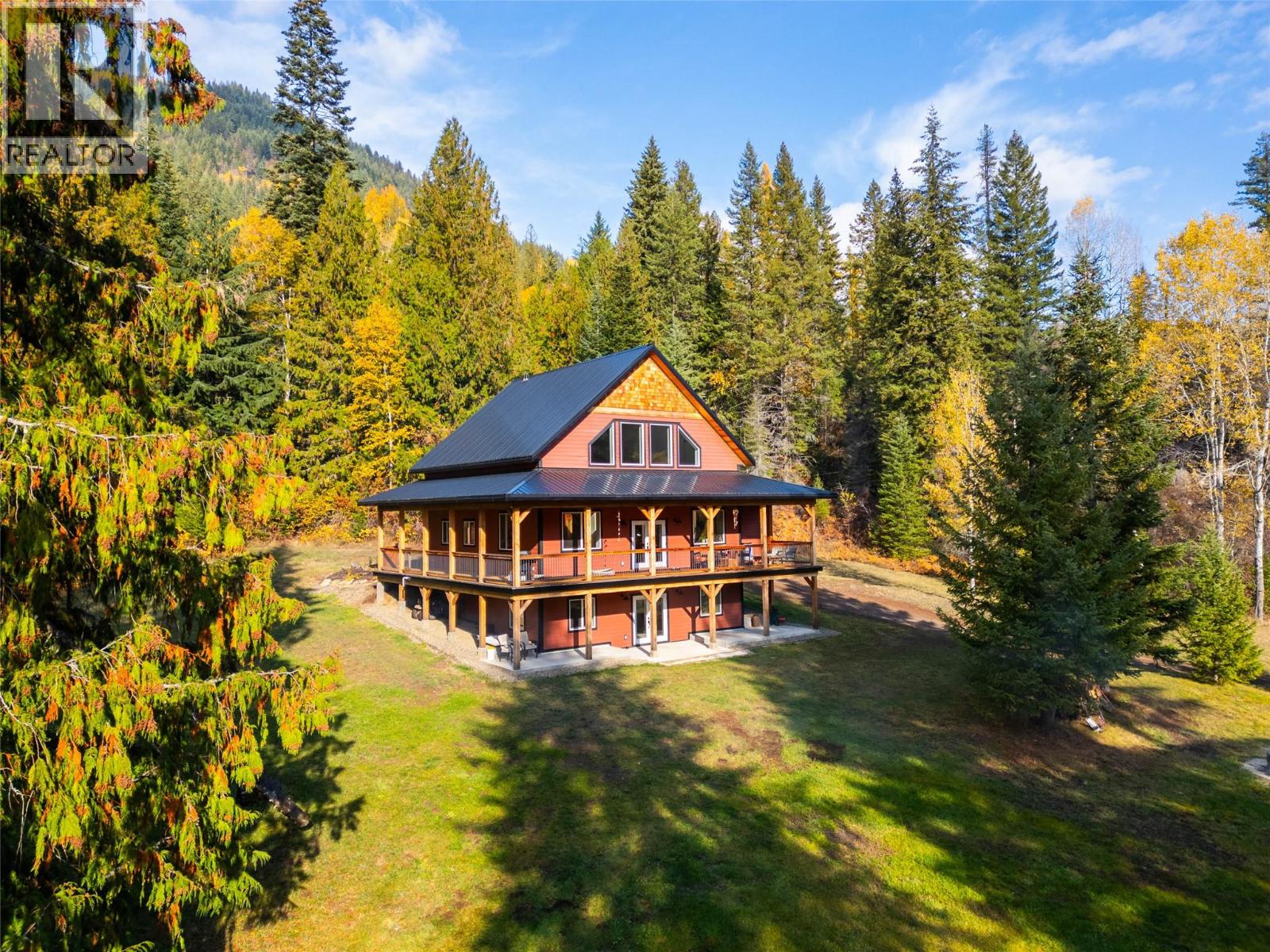 8774 6 Highway, Salmo, British Columbia