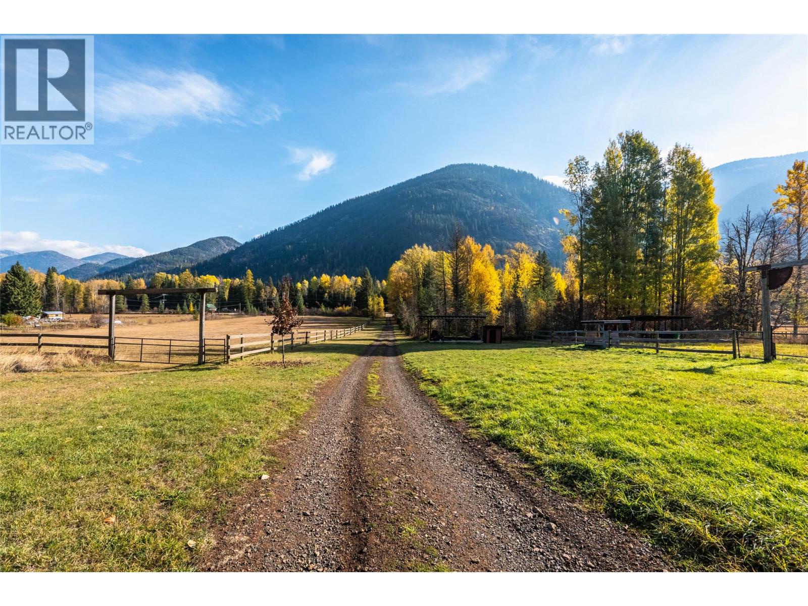 8774 6 Highway, Salmo, British Columbia