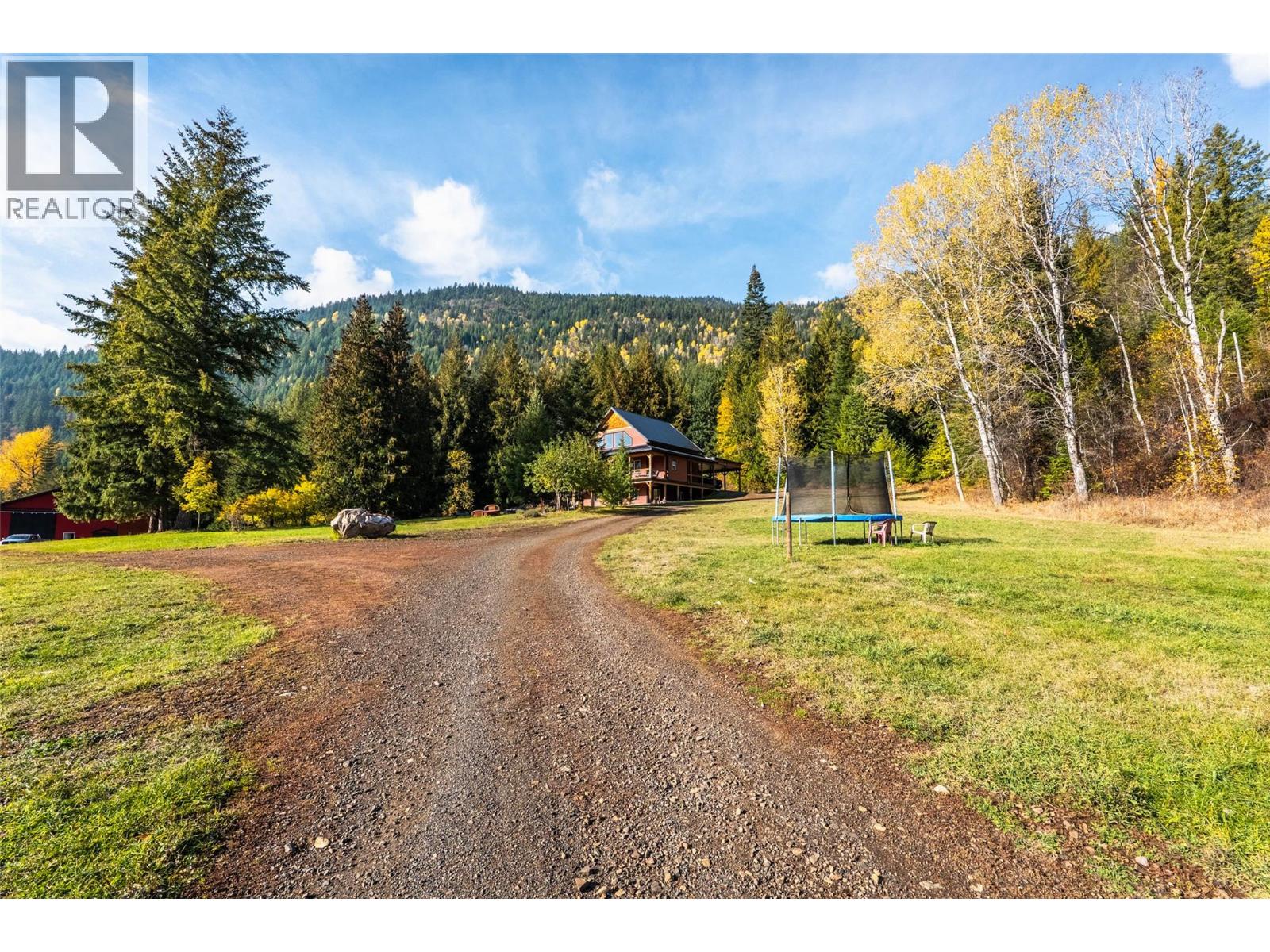 8774 6 Highway, Salmo, British Columbia