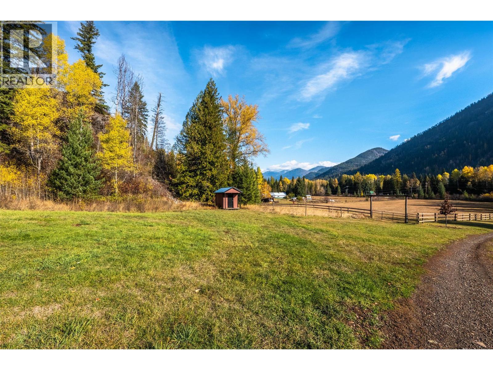 8774 6 Highway, Salmo, British Columbia