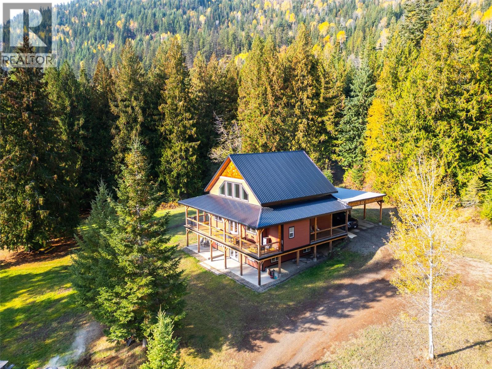 8774 6 Highway, Salmo, British Columbia