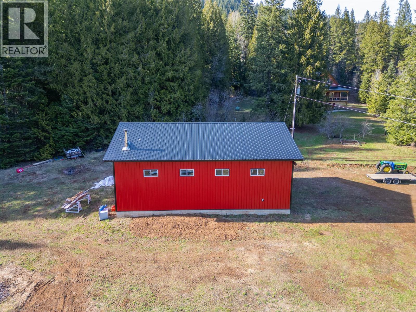 8774 6 Highway, Salmo, British Columbia