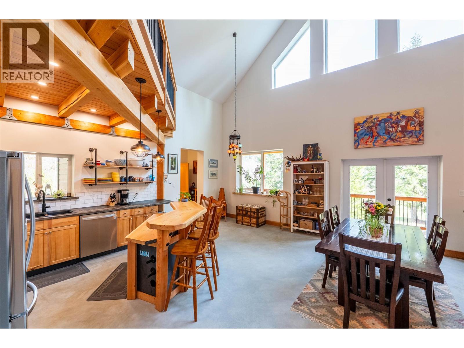 8774 6 Highway, Salmo, British Columbia