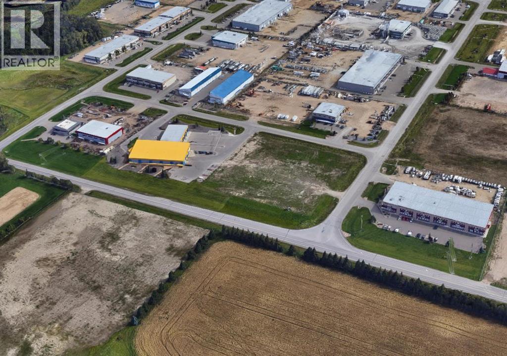 132 & 138 Clearmile Avenue, Rural Red Deer County, Alberta