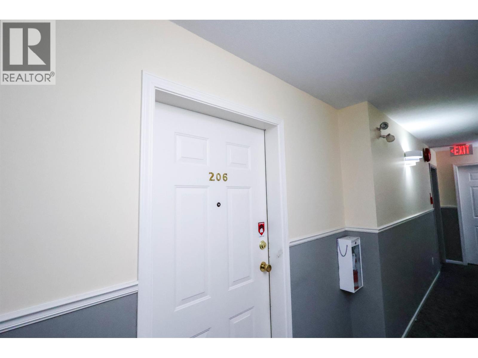 206 723 Twelfth Street, New Westminster, British Columbia