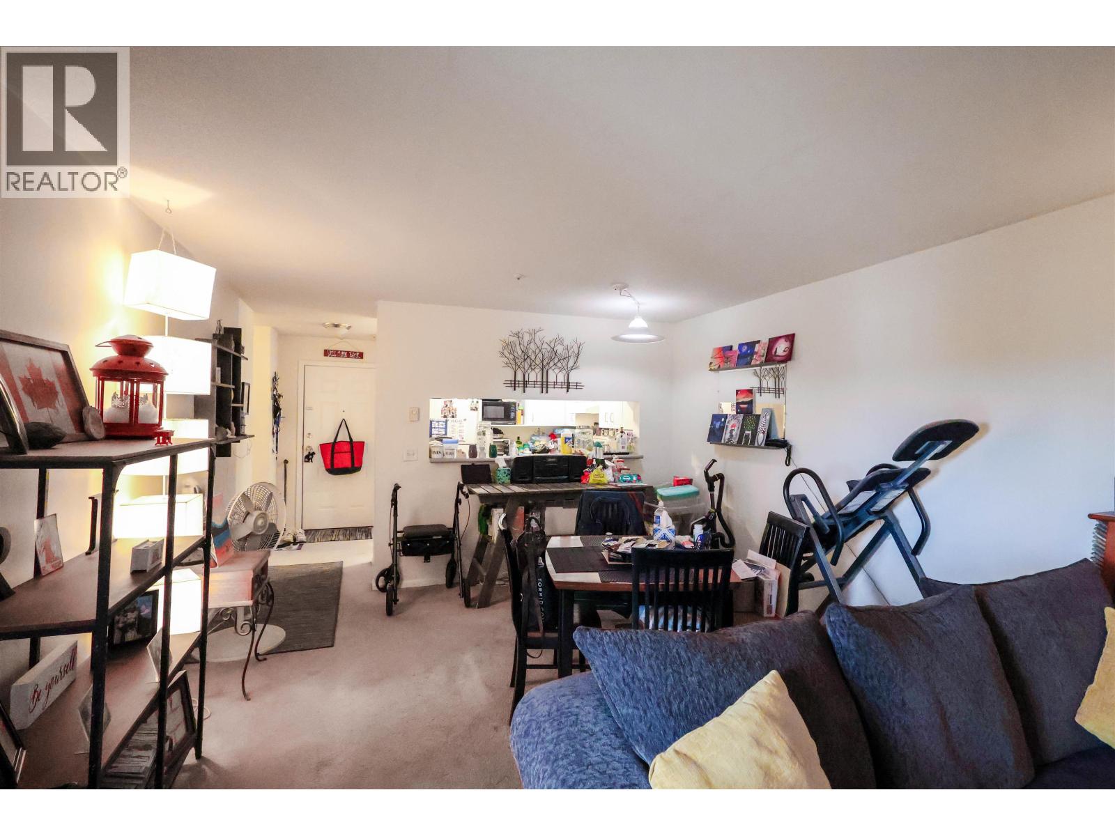 205 723 Twelfth Street, New Westminster, British Columbia