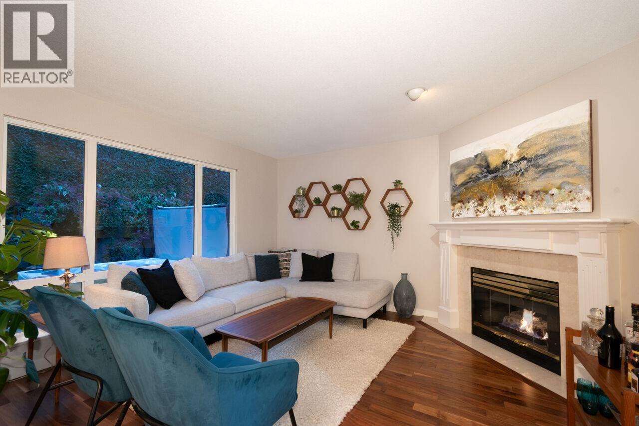 1 181 Ravine Drive, Port Moody, British Columbia