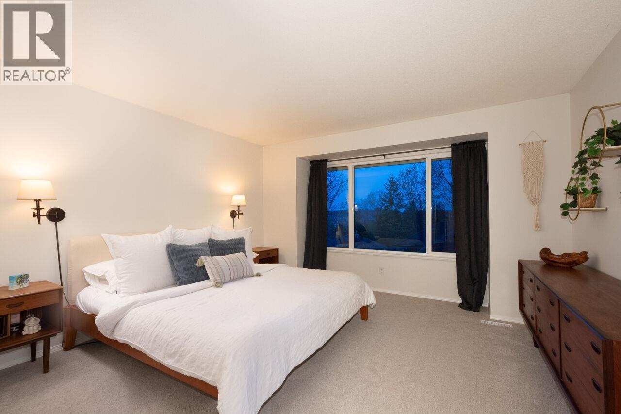 1 181 Ravine Drive, Port Moody, British Columbia