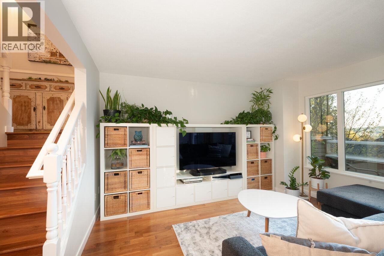 1 181 Ravine Drive, Port Moody, British Columbia