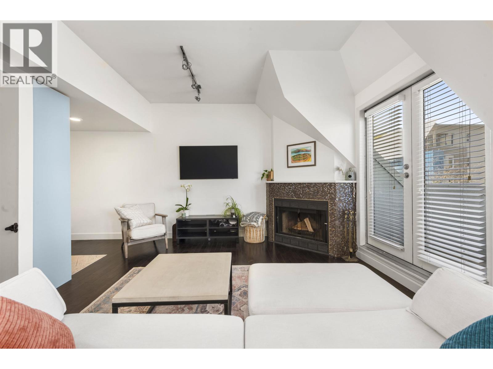 1858 W 1st Avenue, Vancouver, British Columbia