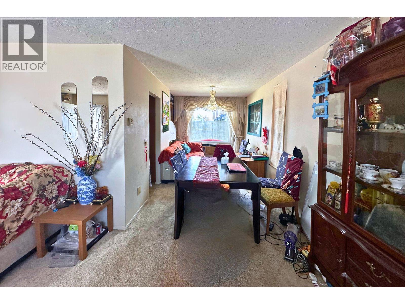 1456 Springfield Road, Kelowna, British Columbia