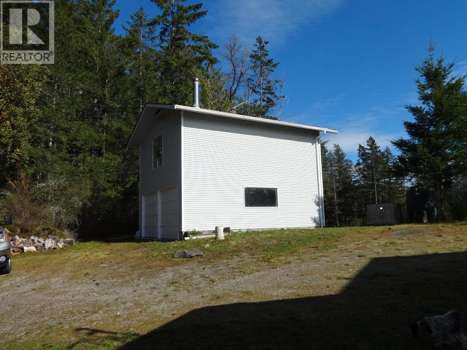 11682 Sunshine Coast Highway, Madeira Park, British Columbia