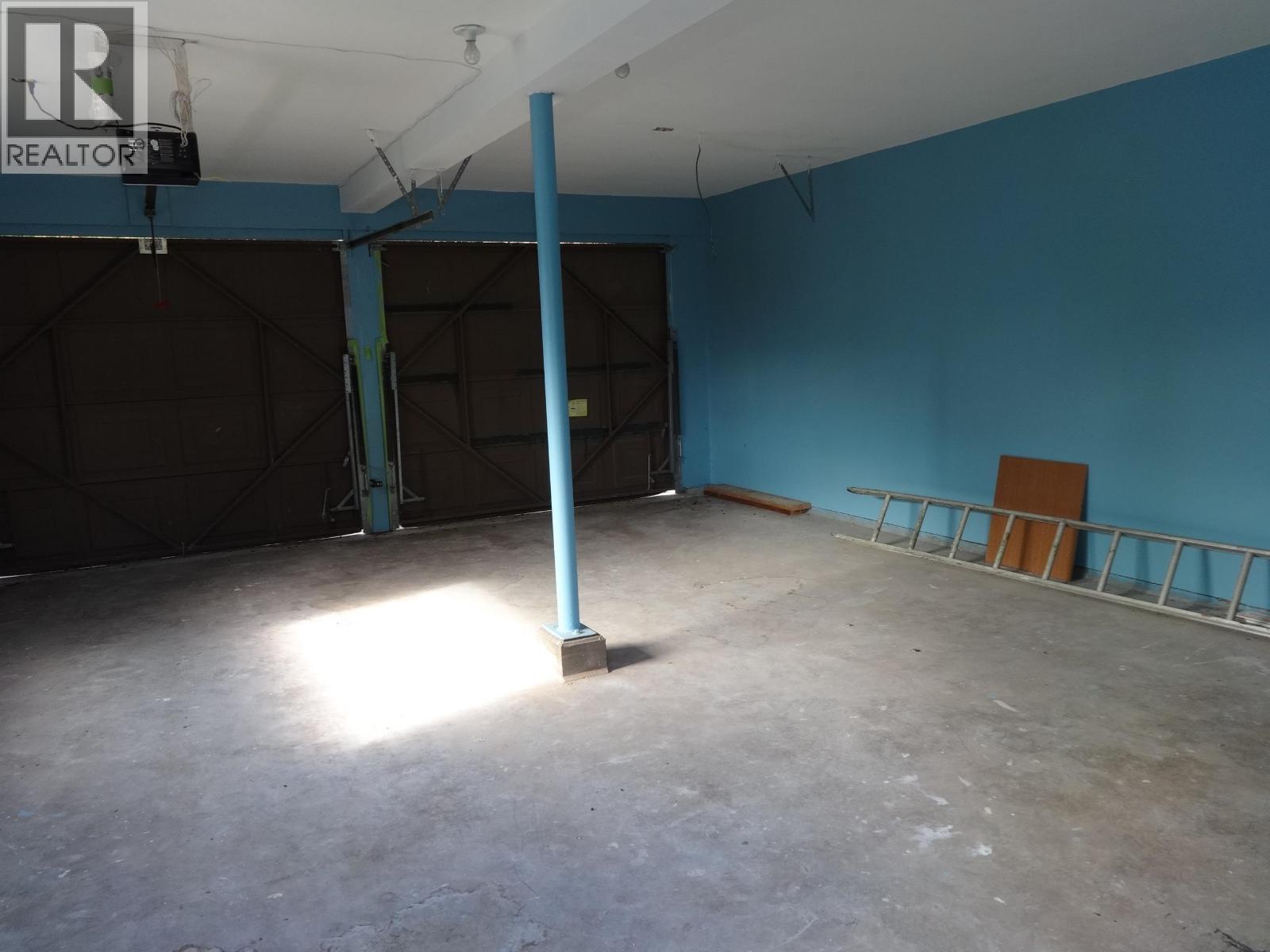 11682 Sunshine Coast Highway, Madeira Park, British Columbia