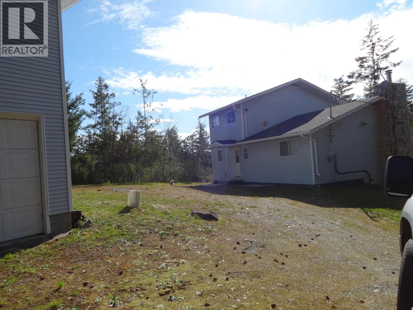 11682 Sunshine Coast Highway, Madeira Park, British Columbia