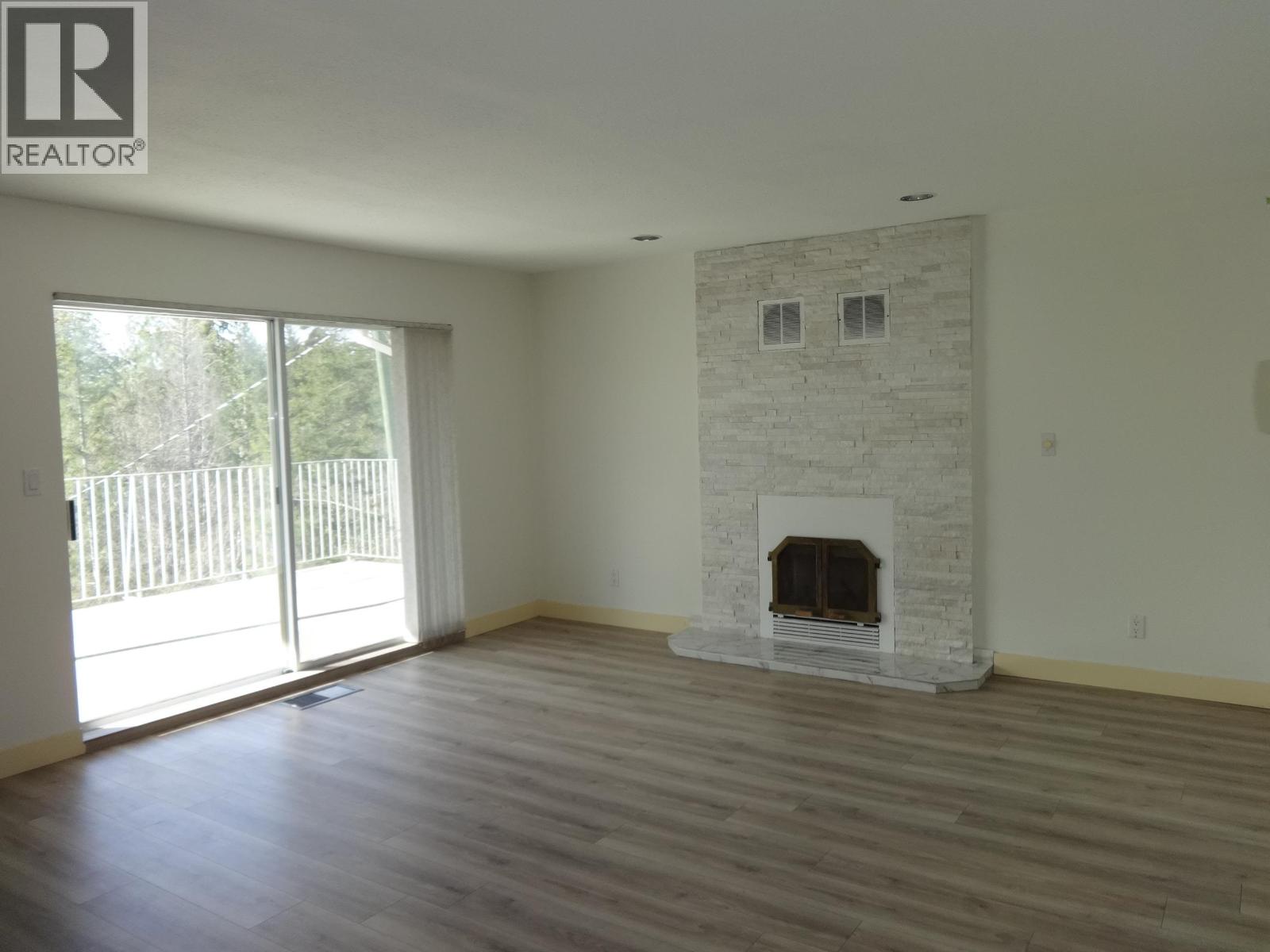 11682 Sunshine Coast Highway, Madeira Park, British Columbia