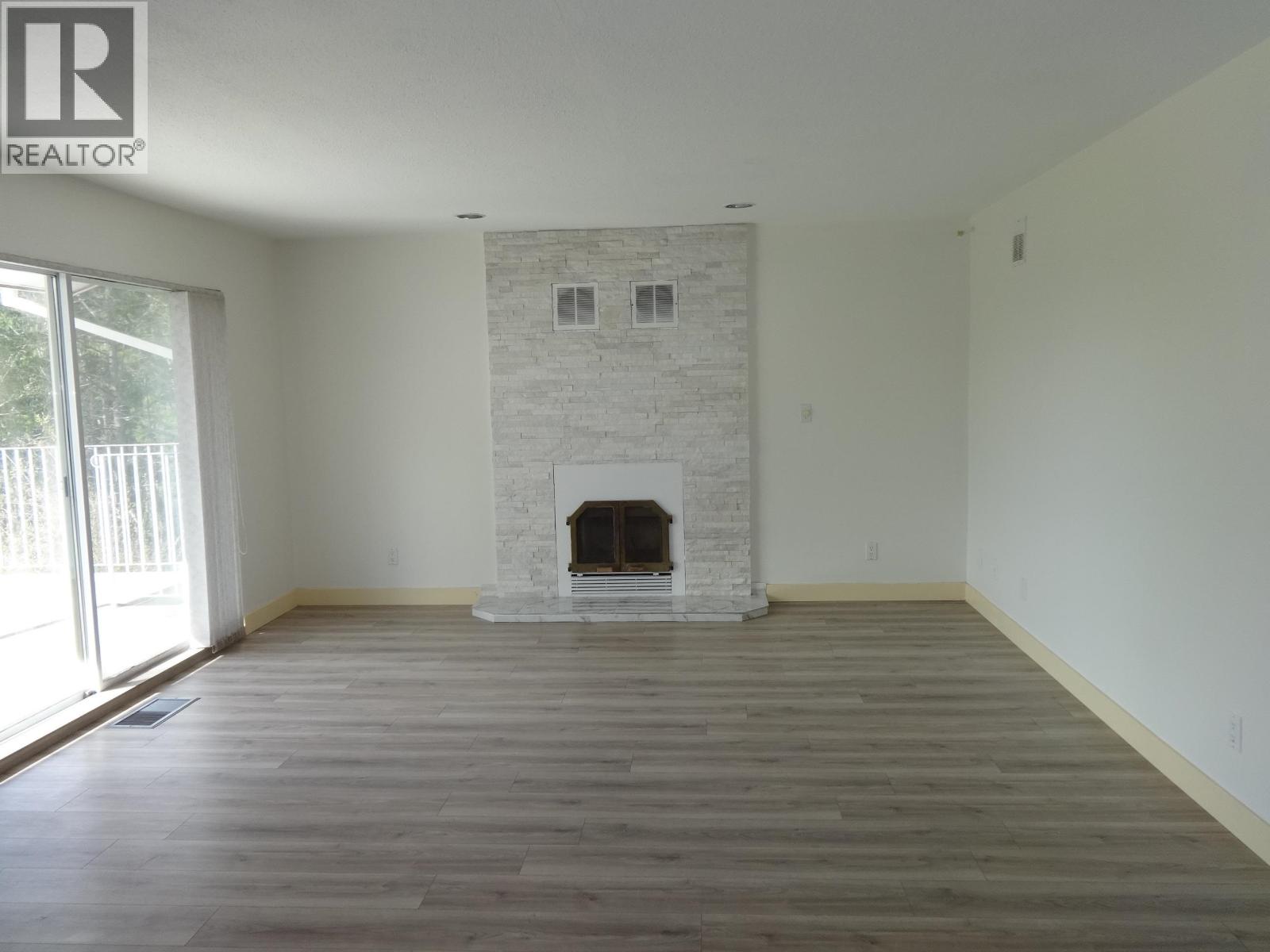 11682 Sunshine Coast Highway, Madeira Park, British Columbia