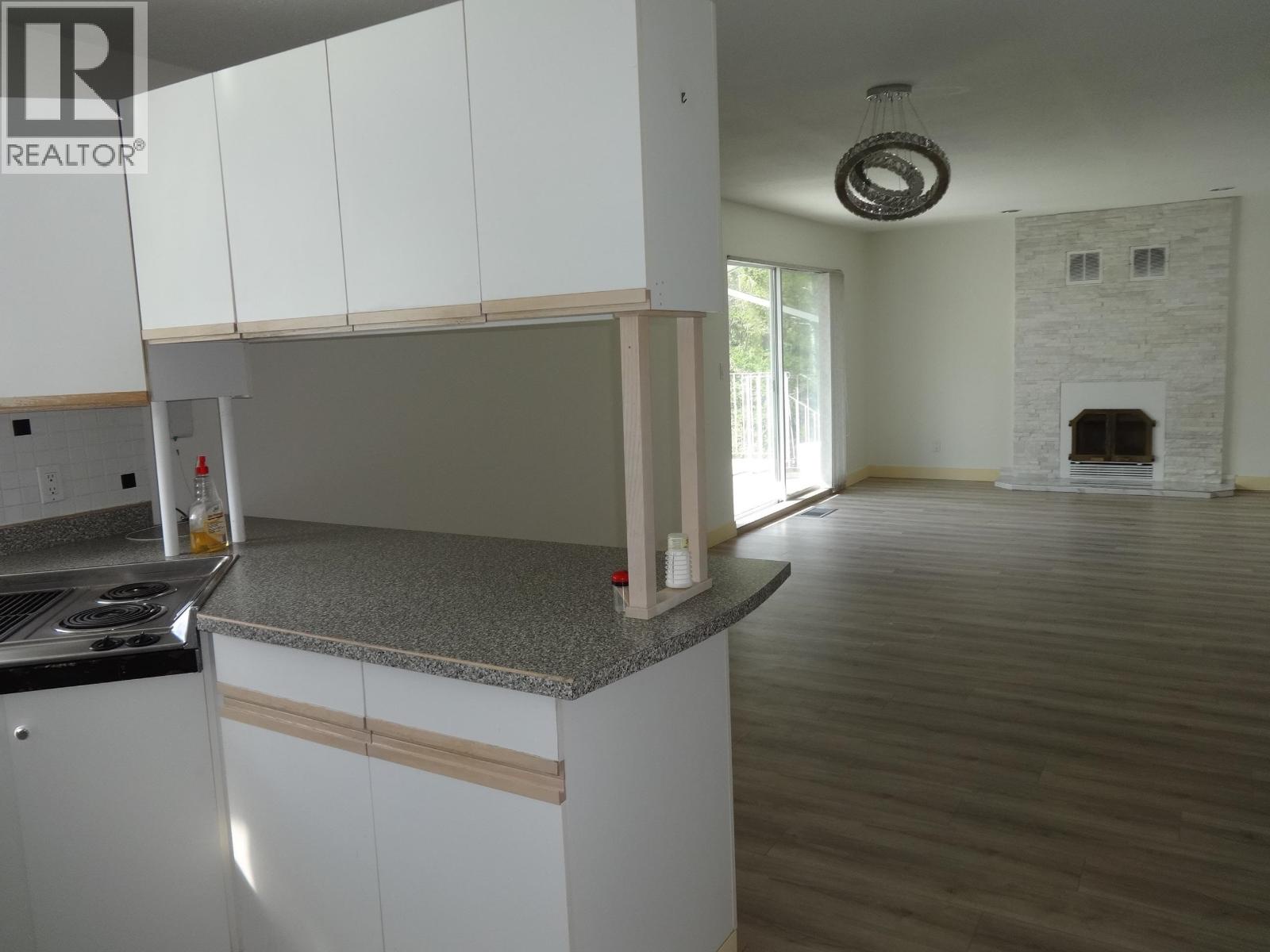 11682 Sunshine Coast Highway, Madeira Park, British Columbia