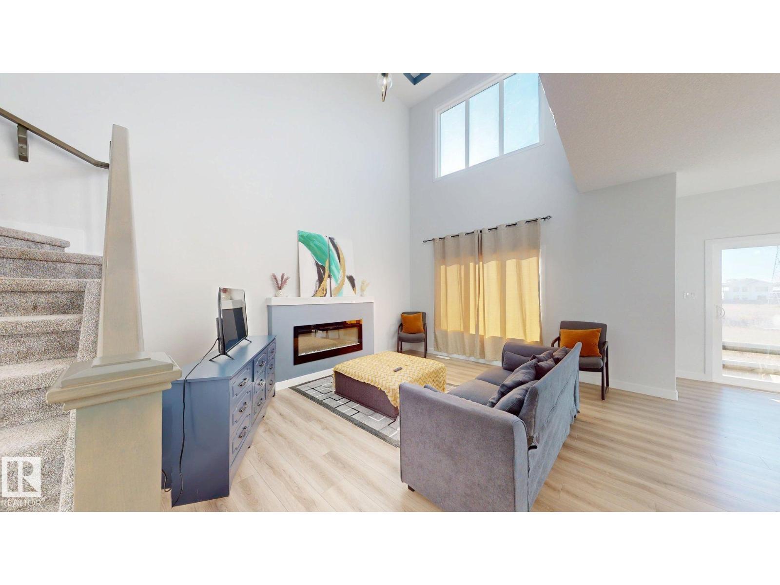 3027 200 St Nw, Edmonton, Alberta