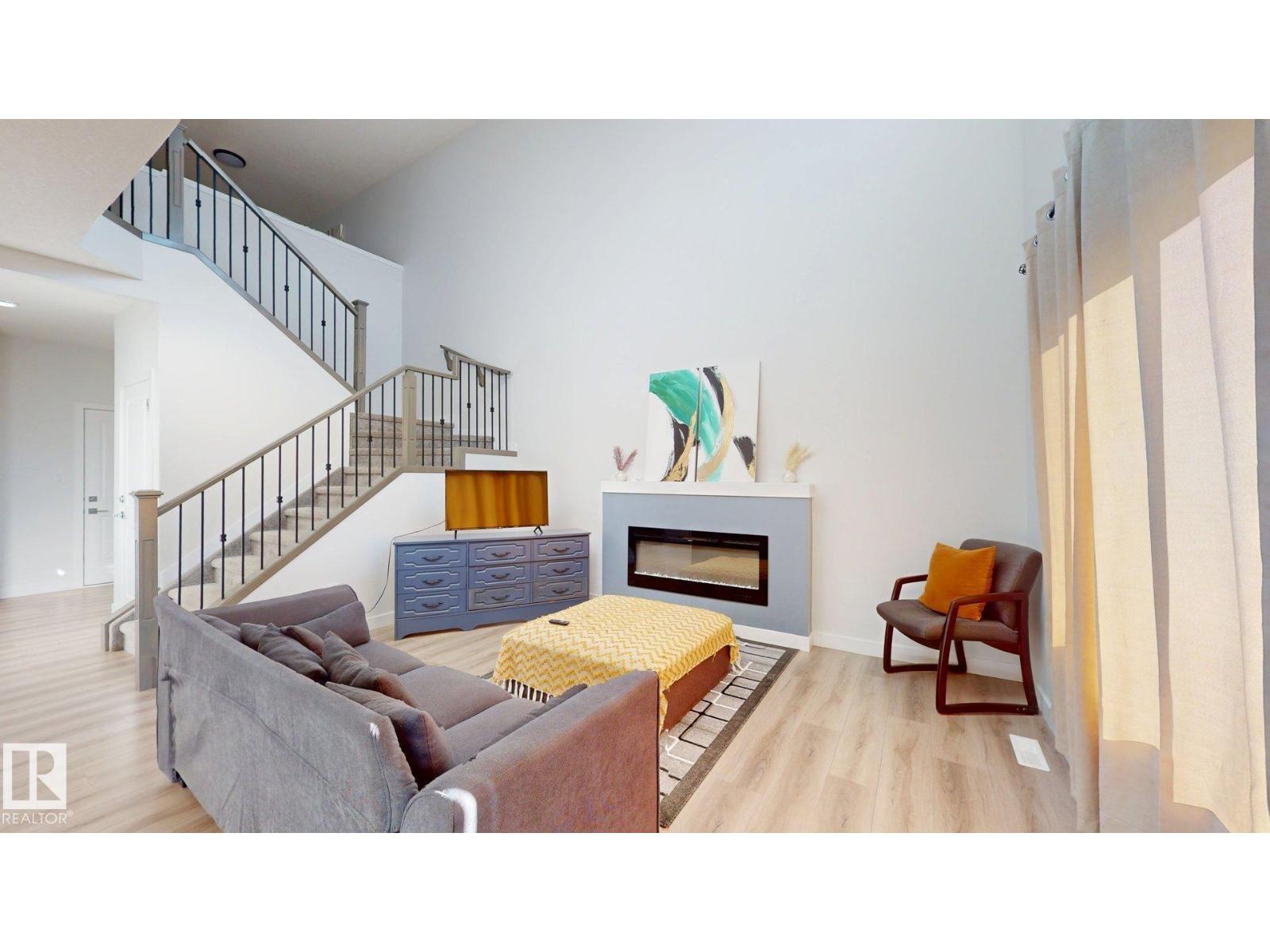 3027 200 St Nw, Edmonton, Alberta