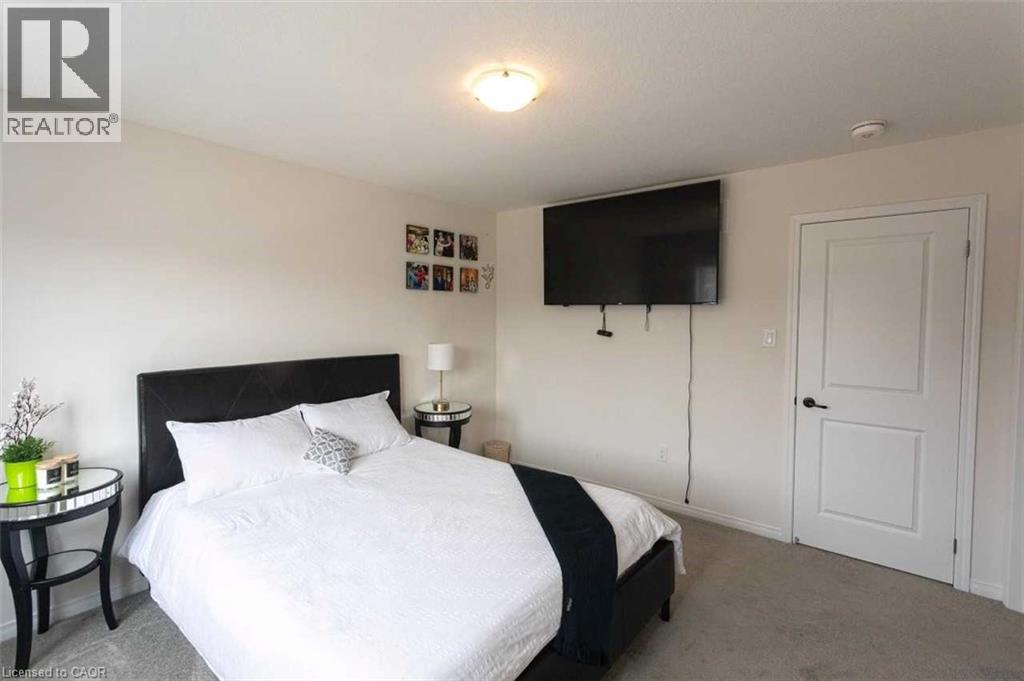 3 Cooke Avenue, Brantford, Ontario