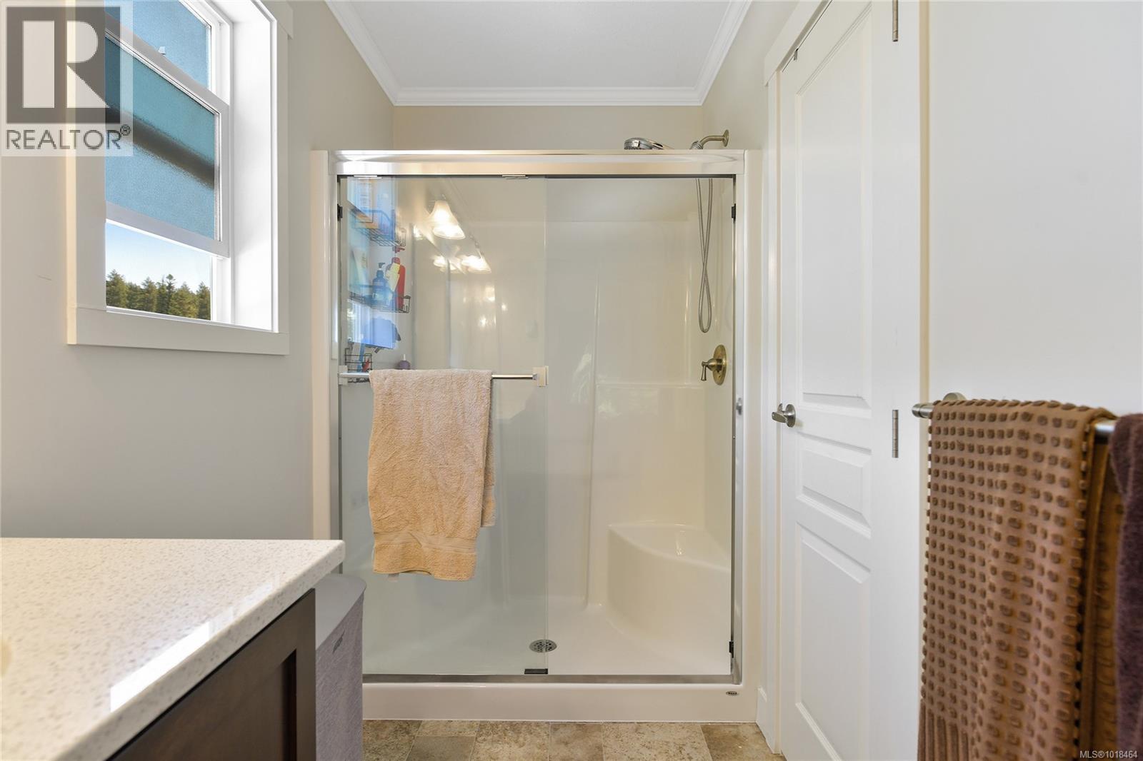 17 Saanich Ridge Dr, Central Saanich, British Columbia