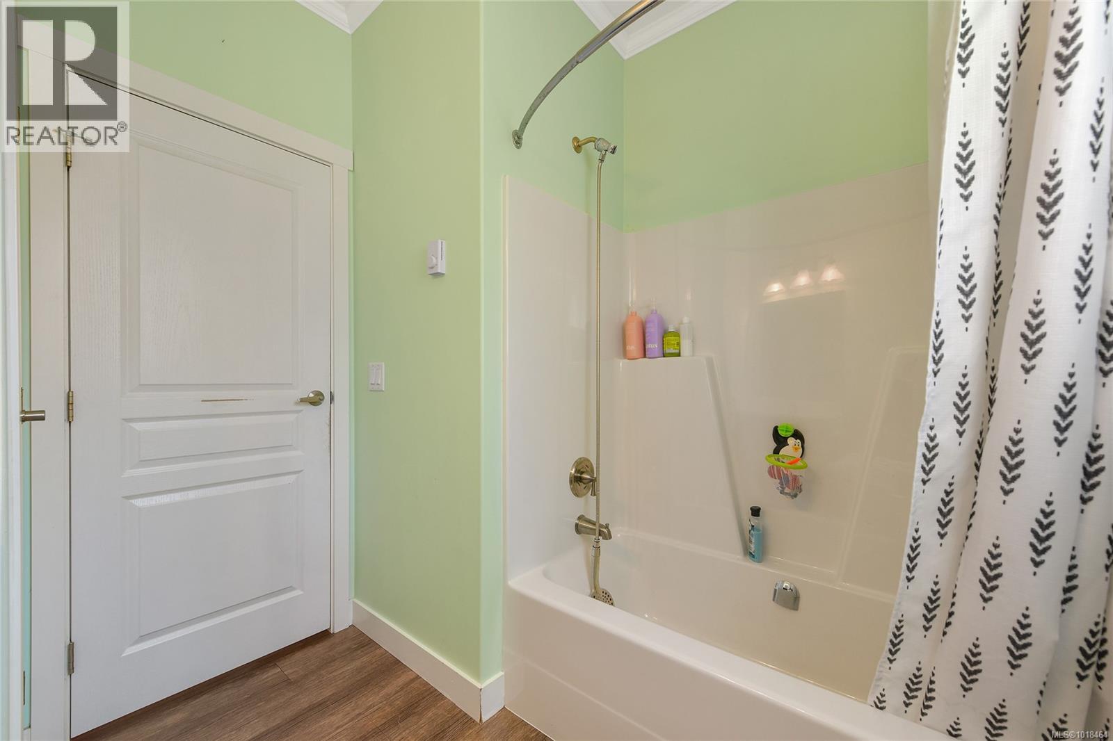 17 Saanich Ridge Dr, Central Saanich, British Columbia