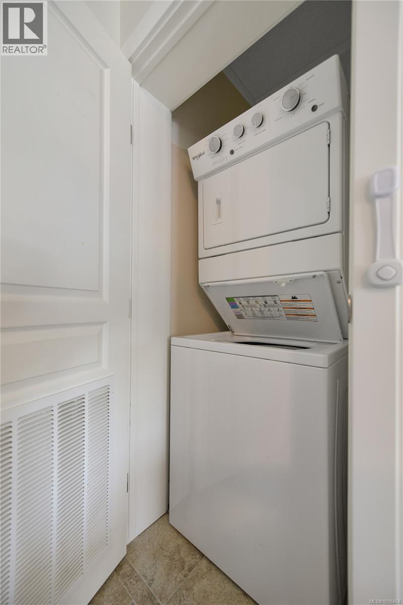 17 Saanich Ridge Dr, Central Saanich, British Columbia