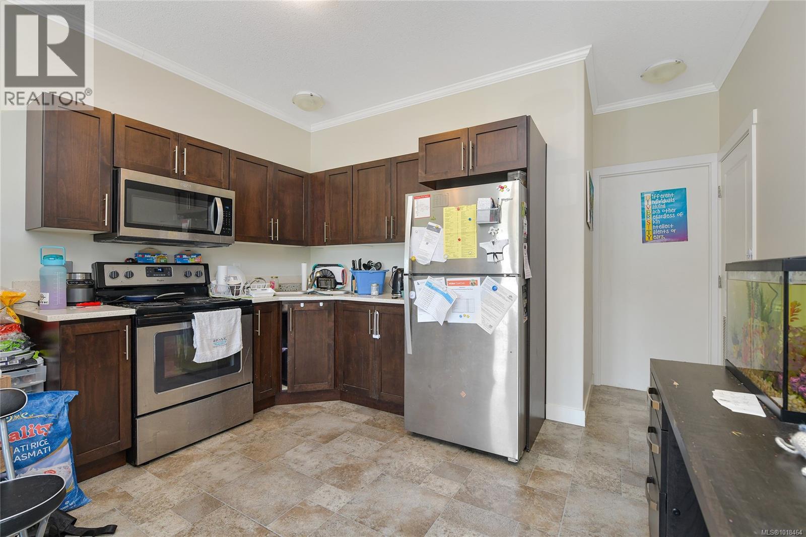 17 Saanich Ridge Dr, Central Saanich, British Columbia