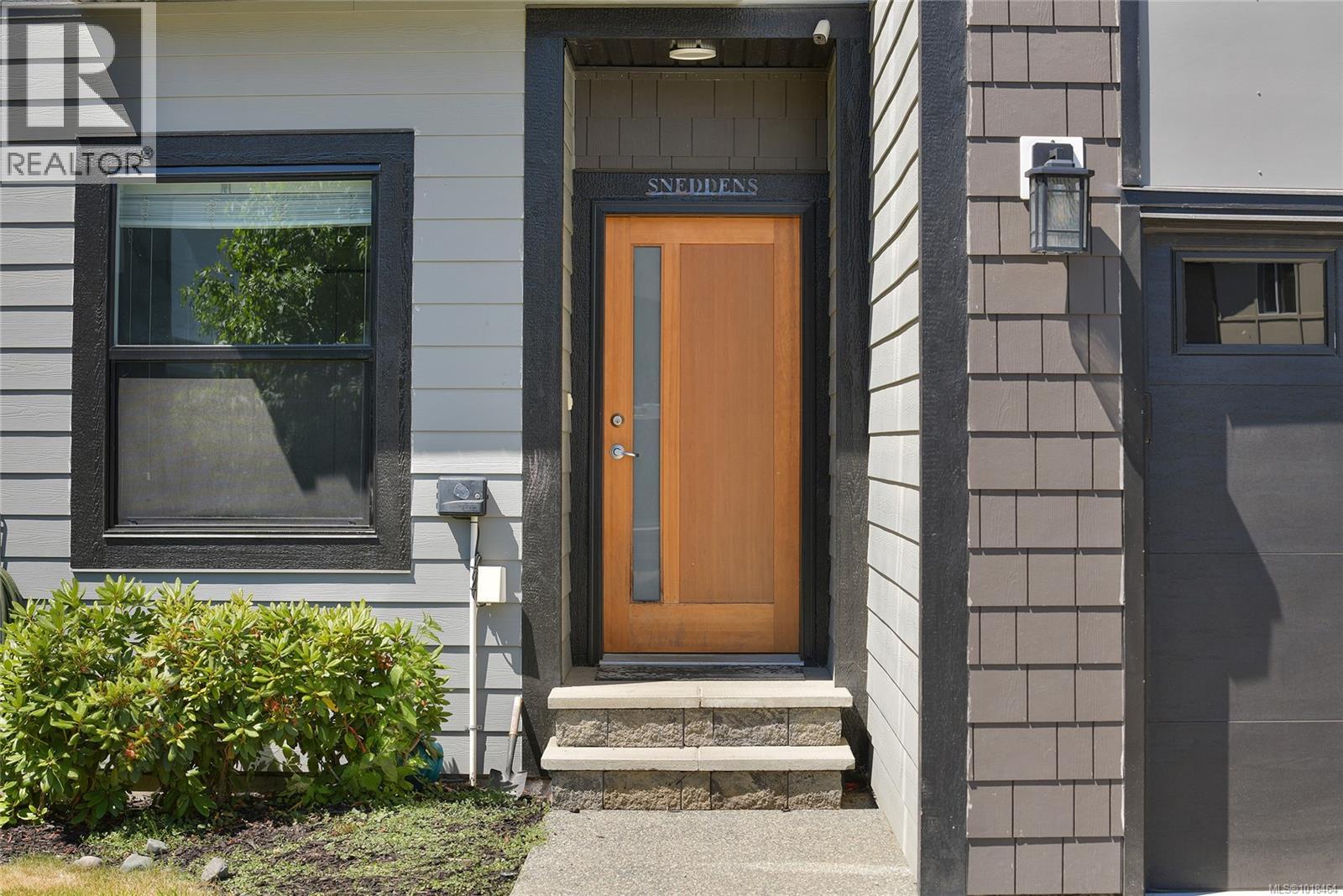 17 Saanich Ridge Dr, Central Saanich, British Columbia